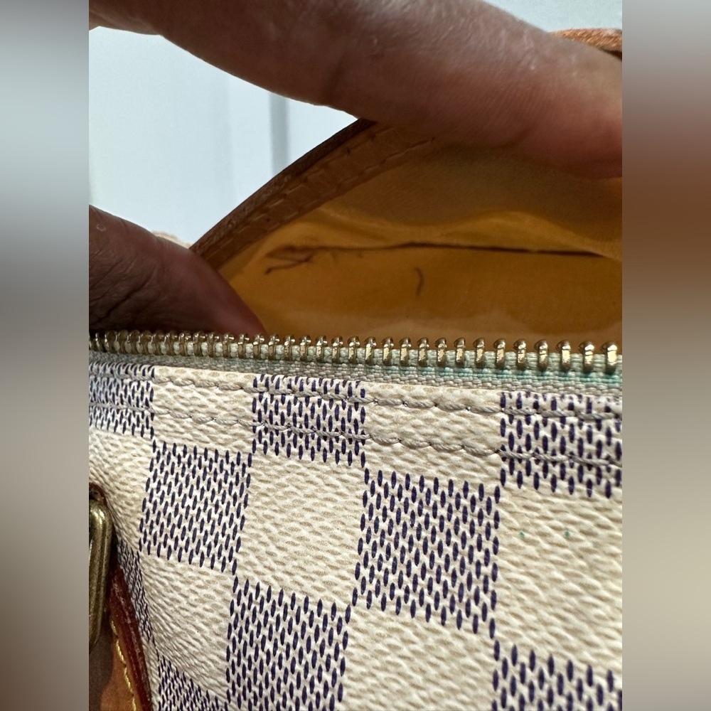 Louis Vuitton Damier Azur Speedy 35 - Picture 12 of 17